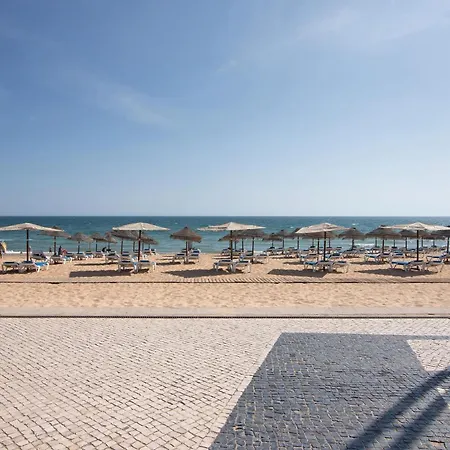 Apartment Beachfront T2 Quarteira